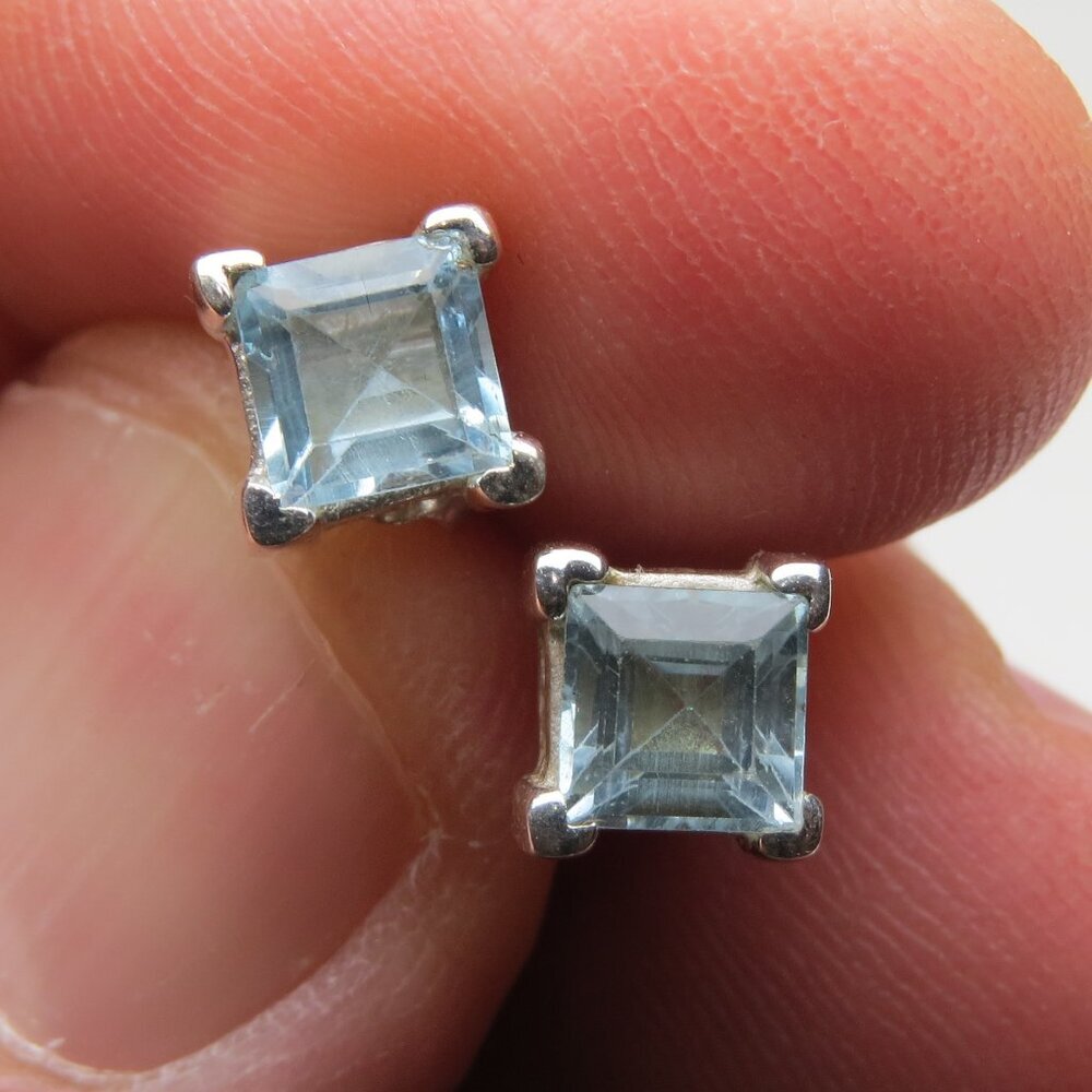 *925 Sterling Silver Genuine Topaz Earring Studs